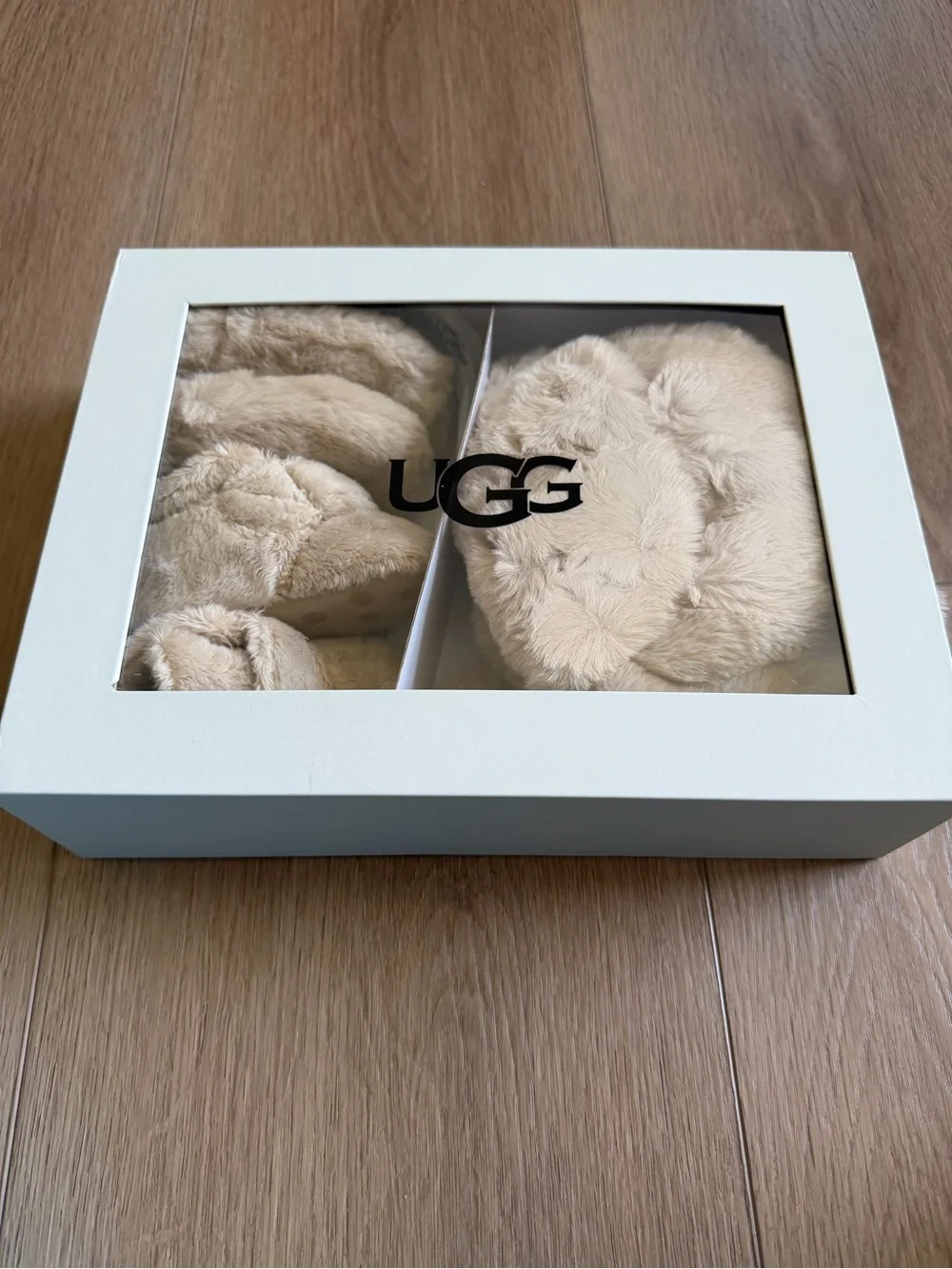 UGG Baby Tan Hat, Mittens and Booties Set